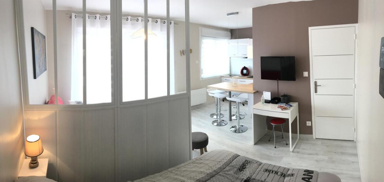 Charmant Studio 25 M2, 900M De La Plage Ле-Сабль-д'Олонн Екстер'єр фото